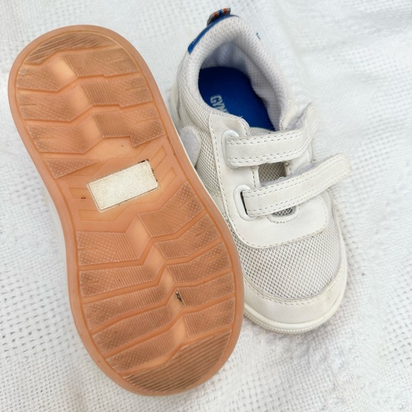 Gymboree | possibly size 10 (GUC) white sneakers with leather upper - Picture 5 of 5